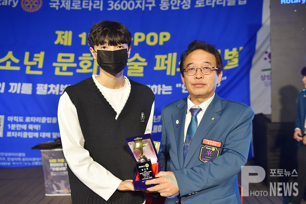 동안성로타리클럽은 8일 안성시 내혜홀광장에서 K-POP 청소년 문화예술 페스티벌 행사를 개최 했다.
