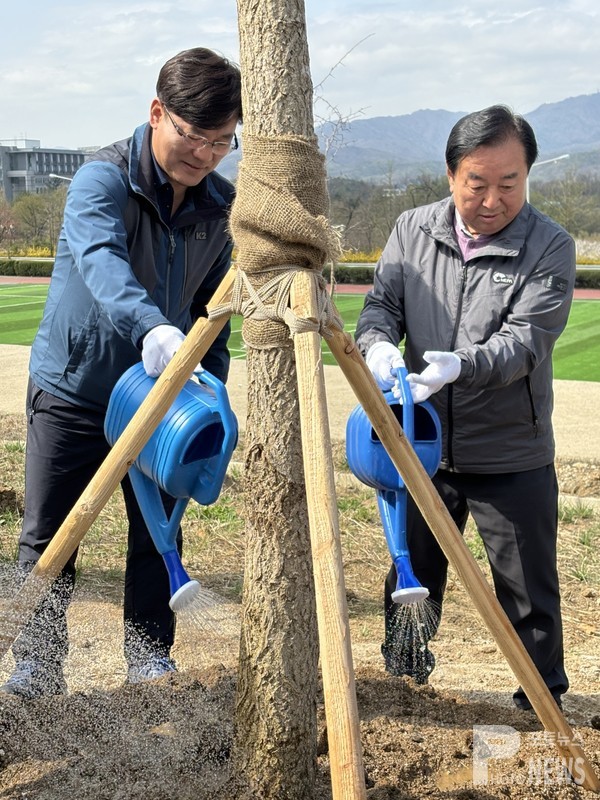 최만식도의원, 탄소중립 실현위해 성남에서 열린 경기도 식목 행사 참석